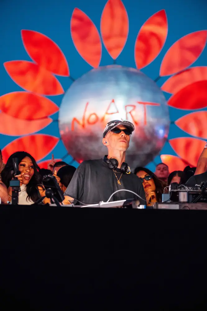 NoArt Festival — photograph by Nico Vero