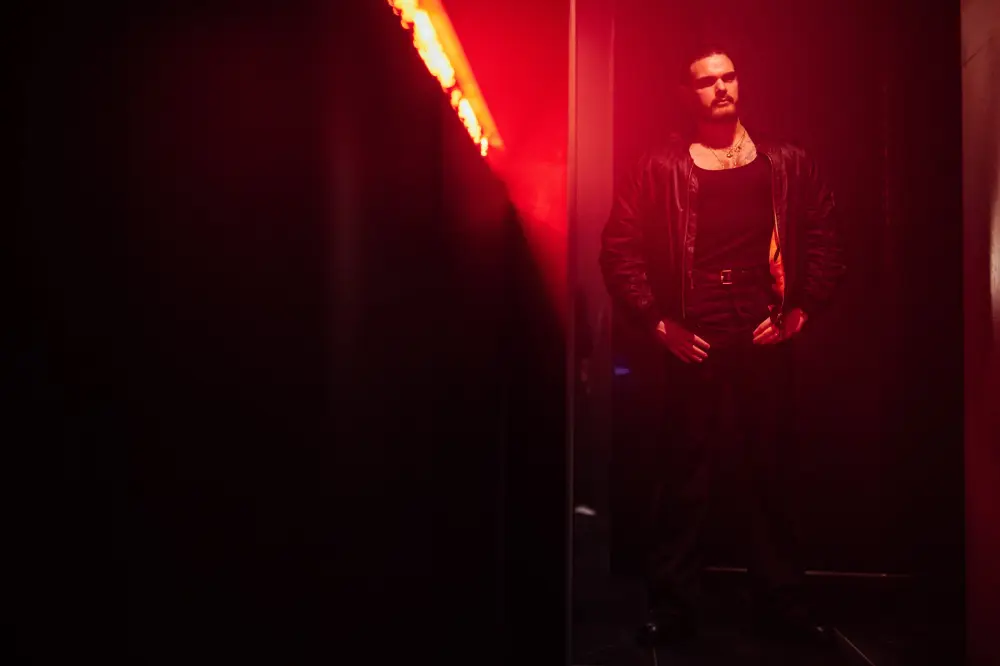 Volt — photograph by Nico Vero